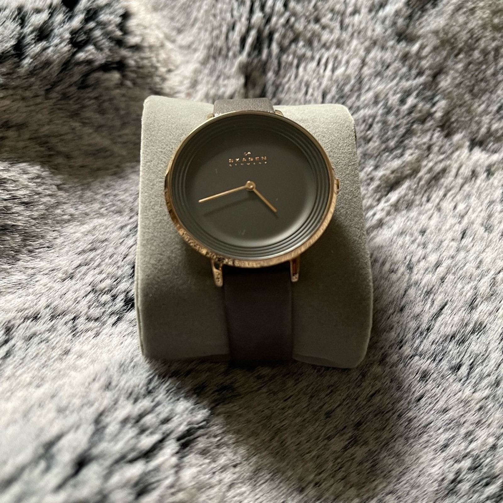 Skagen Leather Watch Slate & Rose Gold Mint Condition